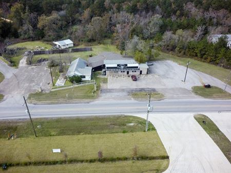 Commercial space for Sale at 2111 Airport Road in Conroe