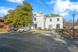 600 A Avenue