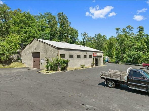 560 Hoover Rd