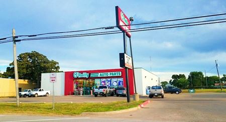 Retail space for Sale at 1942 E Austin St in Giddings
