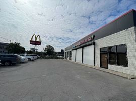 1350 Main St