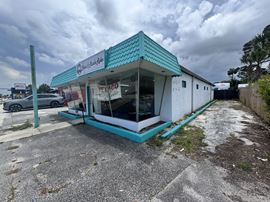 Man Cave - Auto Dealer - Storage Yard - Holly Hill, FL