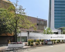 5 Landmark Square