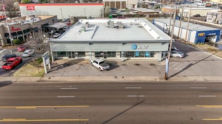 Retail space for Rent at 4938 Poplar Ave in Memphis