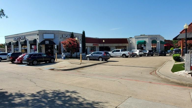 Eagle Plaza