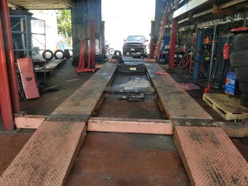 2611 Pine Ave - Established Repair Center