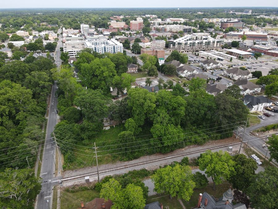 0.86-Acres Near Downtown Greenville