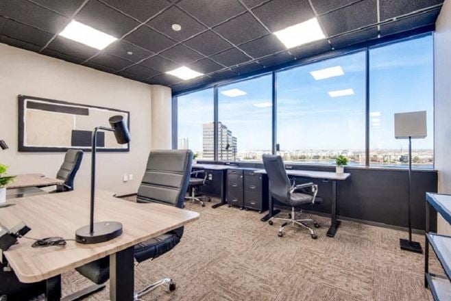 Lucid Private Offices - 511 East John West Carpenter Freeway