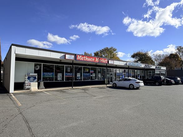 Methuen, MA - Jackson Street Retail Center