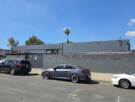 Industrial space for Rent at 2727 Alcazar St in Los Angeles