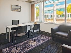 CA, Menlo Park - Commonwealth Dr