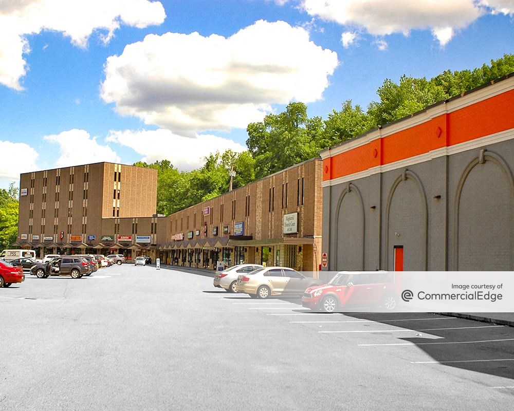 Forest Hills Plaza - 21 Yost Blvd 