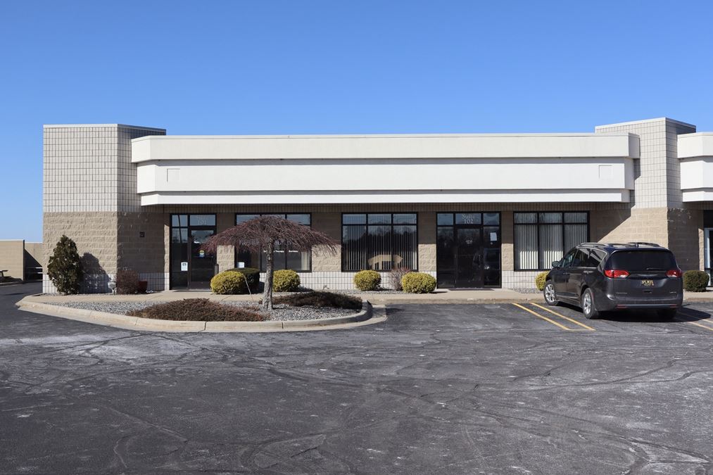 FOR LEASE: 3,000 SF Cardinal Square Professional Office Suite