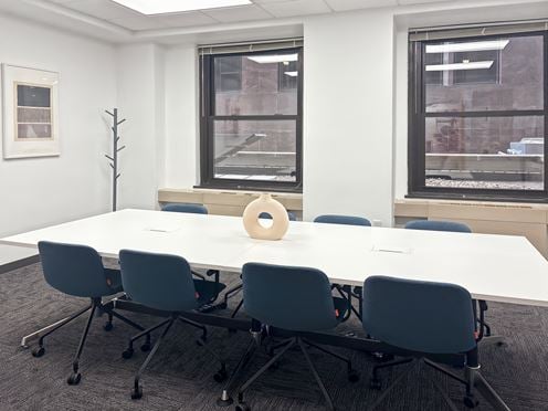Regus - Indianapolis - Meridian St