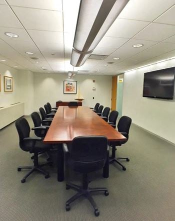 Bevmax Office Centers - Midtown East