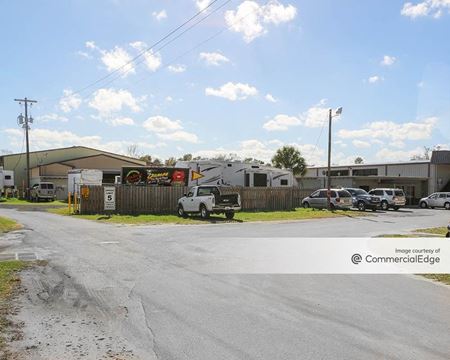 Photo of commercial space at 427 15th Street in Holly Hill