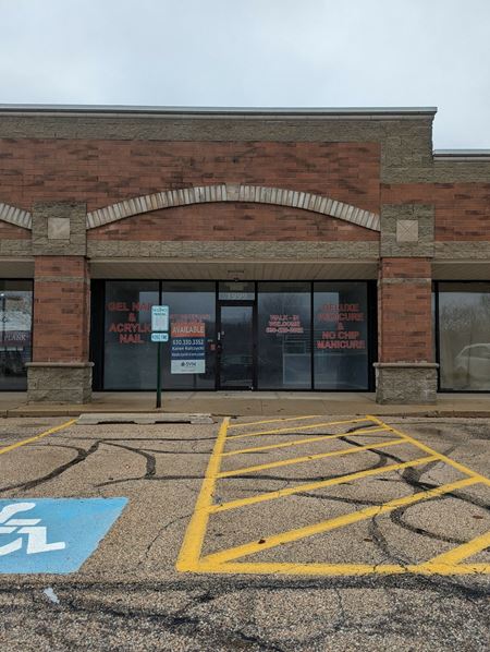 Photo of commercial space at 1987-2011 Franciscan Way in West Chicago