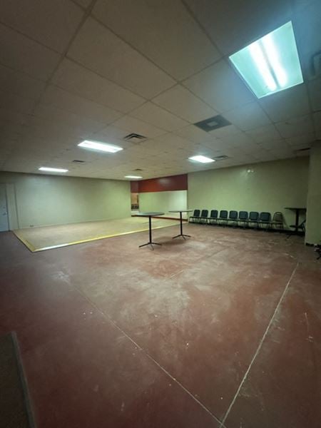 Industrial space for Sale at 3845 NW 10th St in Oklahoma City