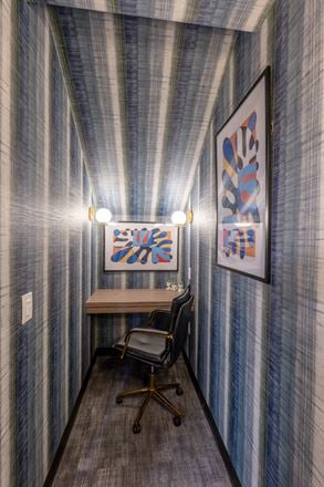 Braun Enterprises - Urban Office - River Oaks