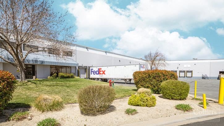Industrial space for Rent at 960-964 United Cir in Sparks