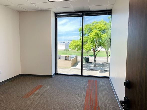 Workstyle Flexible Spaces - 7676 Hillmont