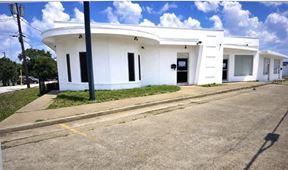 602 E Davis St - Industrial Warehouse/Office