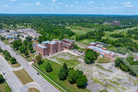 Retail space for Sale at 30600-30712 Michigan Ave in Westland