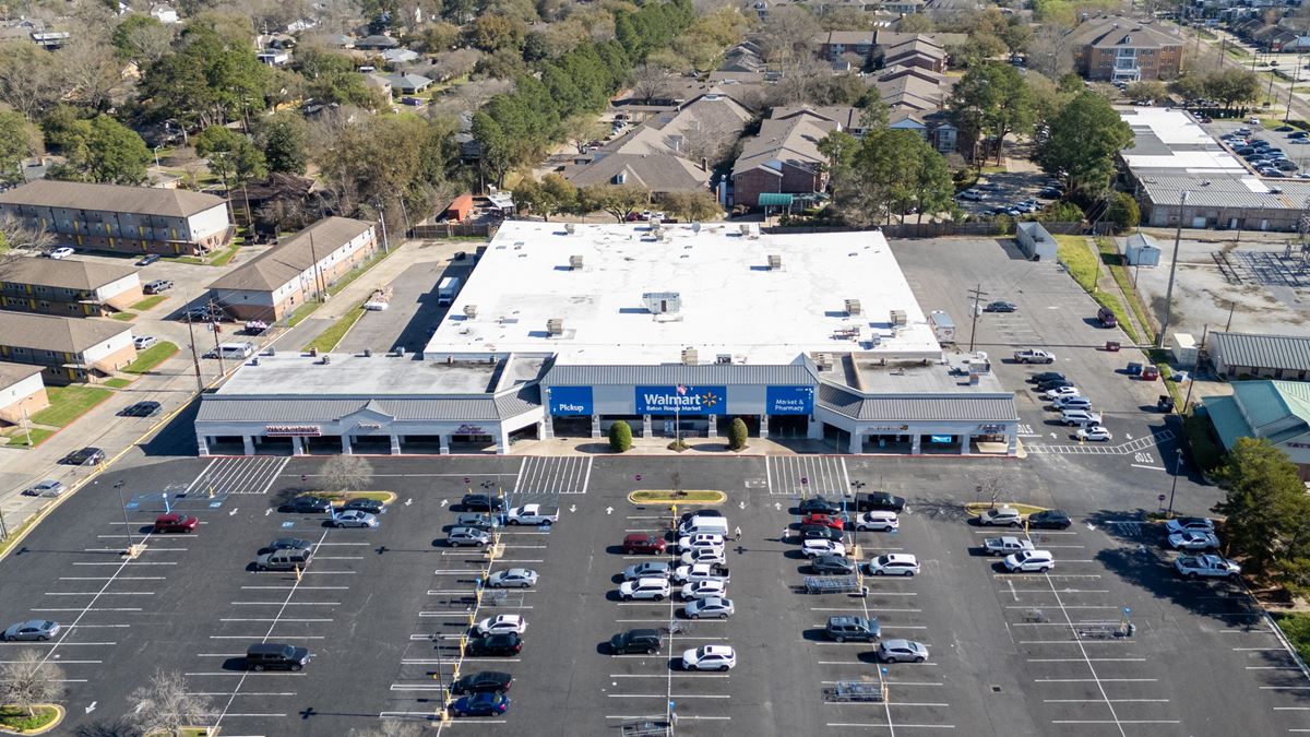 Highland Plaza Shopping Center