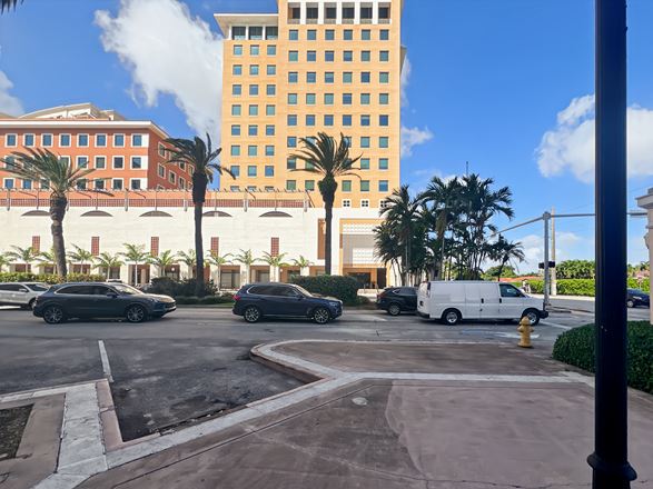 FL, Coral Gables - Columbus Center