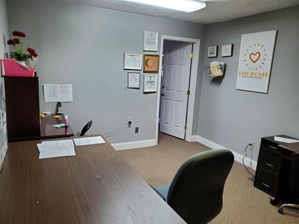 1000 Iris Dr SW