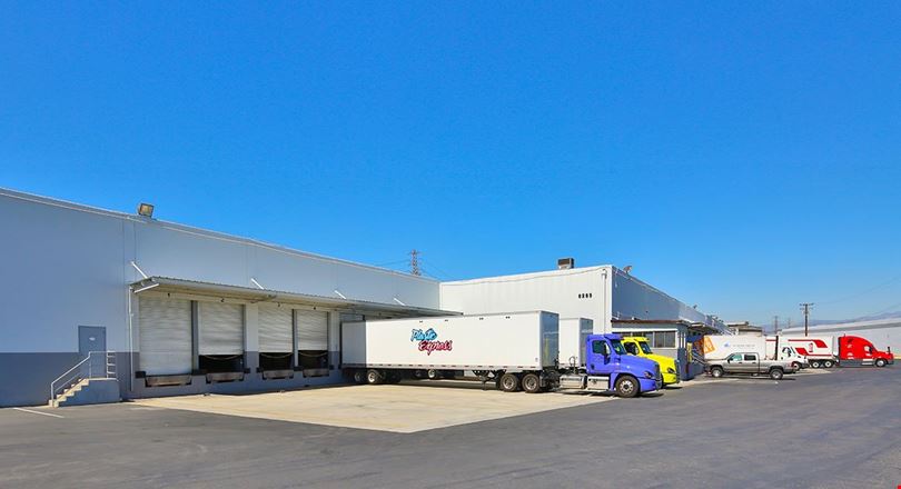 Slauson Commerce Center