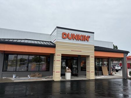 Retail space for Rent at NEC Pershing Road and Water Street in Decatur