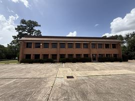 17150 Butte Creek Rd, Houston, TX 77090- 18,847 SF BLDG, 47,916 SF LOT