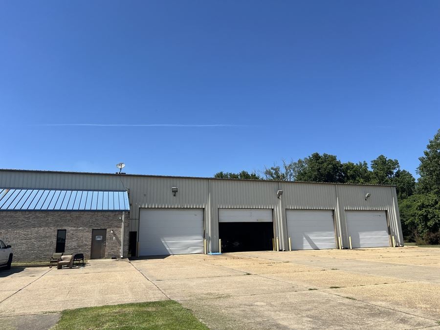 Vicksburg - 61 Office/Warehouse Space For Lease