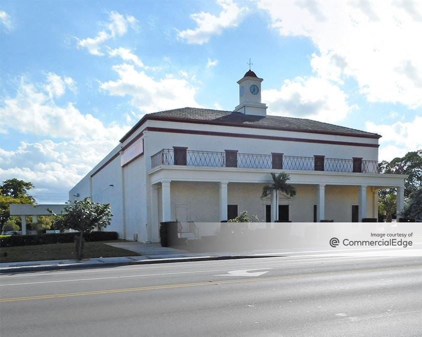 990 NE 125th Street North Miami FL 33161 CommercialCafe