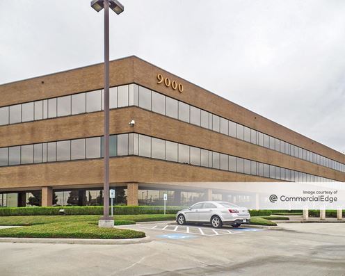 9000 Gulf Freeway - Building A