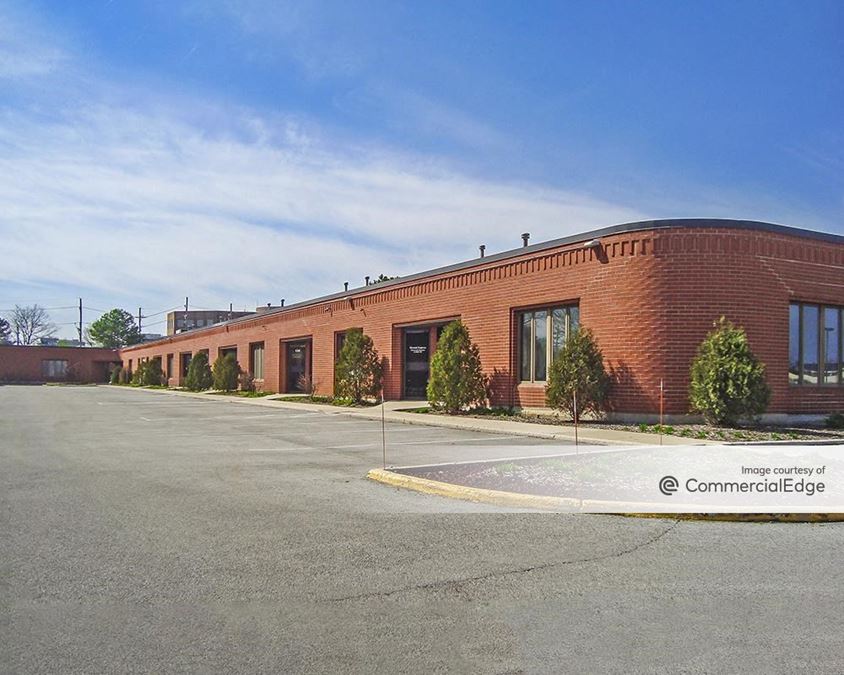 Midwest Office Center 17W775 Butterfield Road, Oakbrook Terrace, IL