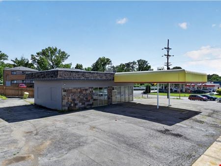 Retail space for Sale at 8570 Watson Road Webster Groves in Webster Groves