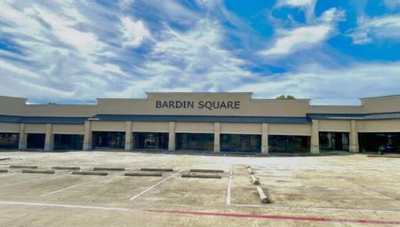 Retail space for Rent at 130 E Bardin Rd in Arlington