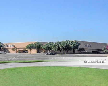 Retail space for Rent at 2201 South Interstate 35 East in Denton