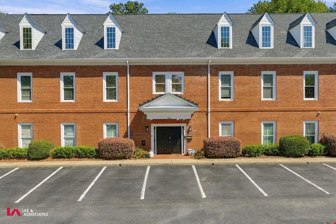 5491 Roswell Rd