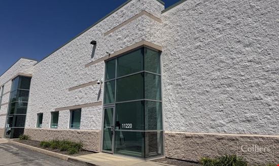 +/- 4,897 SF Flex Space in West Allis Tech Center
