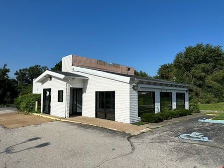 Retail space for Sale at 2472 Chambers Road in St. Louis