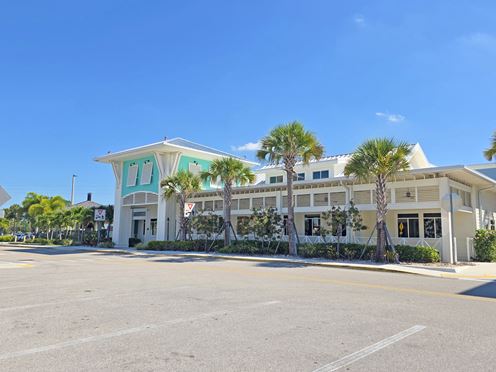 Former Bahama Breeze | Coastland Center Mall
