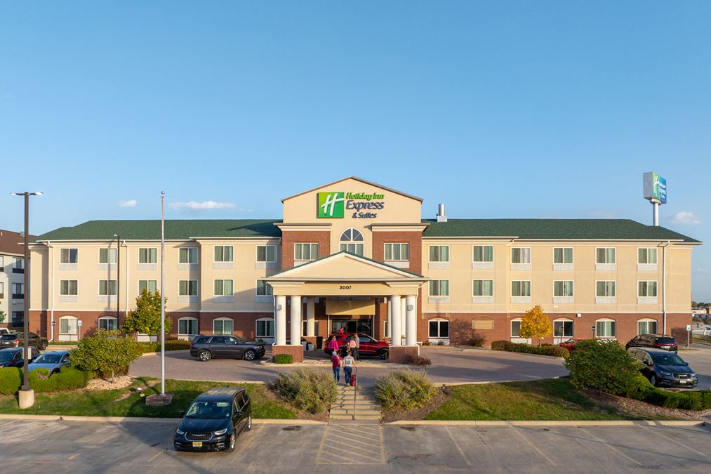 Holiday Inn Express & Suites Emporia KS