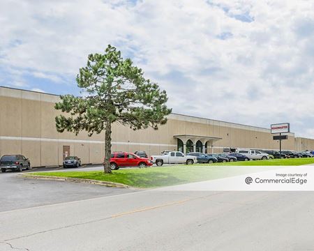 Photo of commercial space at 11903 Grandview Road in Grandview