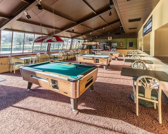 AUCTION: Quality Inn & EconoLodge | 202 Rooms | 14.58 AC | Erie PA