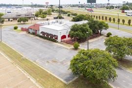 $1 Auction – Former 5,688 SF Restaurant | 75K VPD | 2007 Built