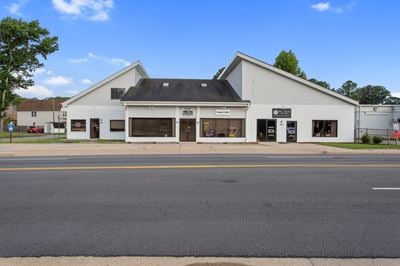 303 Main St