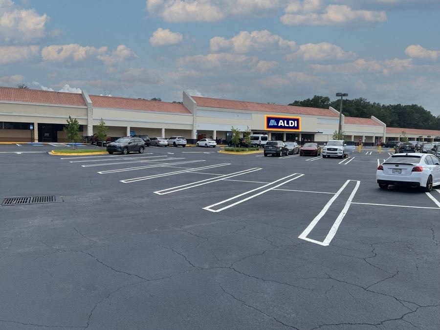Monument Pointe Plaza